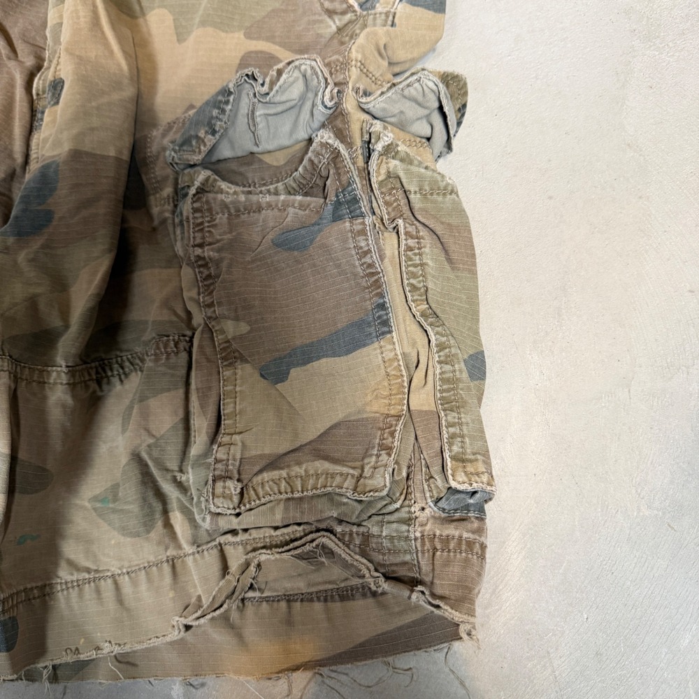American Eagle Outfitters Mens 36 Camo Cargo Shorts AE3 Ripstop Distressed Y2K - Picture 5 of 8